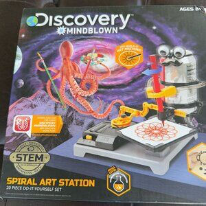 New In Box - Discovery Mindblown Stem Spiral Art Station